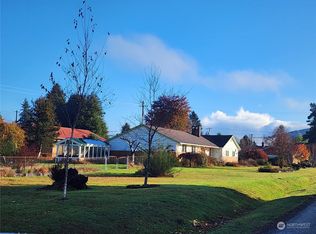 811 K St, Forks, WA 98331