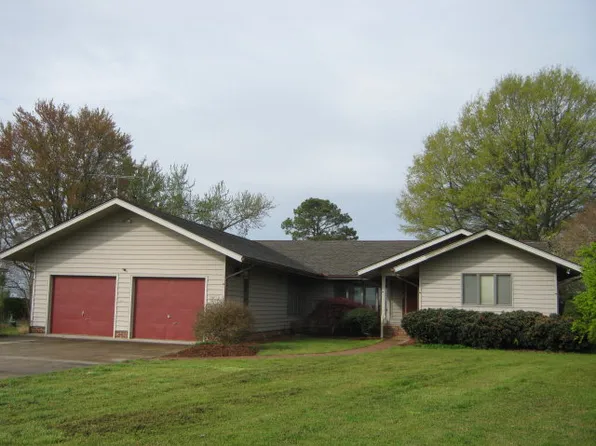 2274 Suggetts Point Rd, Warsaw, VA 22572