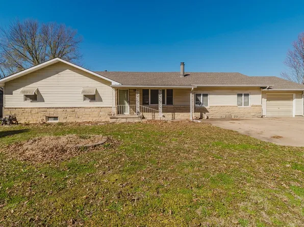 605 N Iowa Ave, Oxford, KS 67119