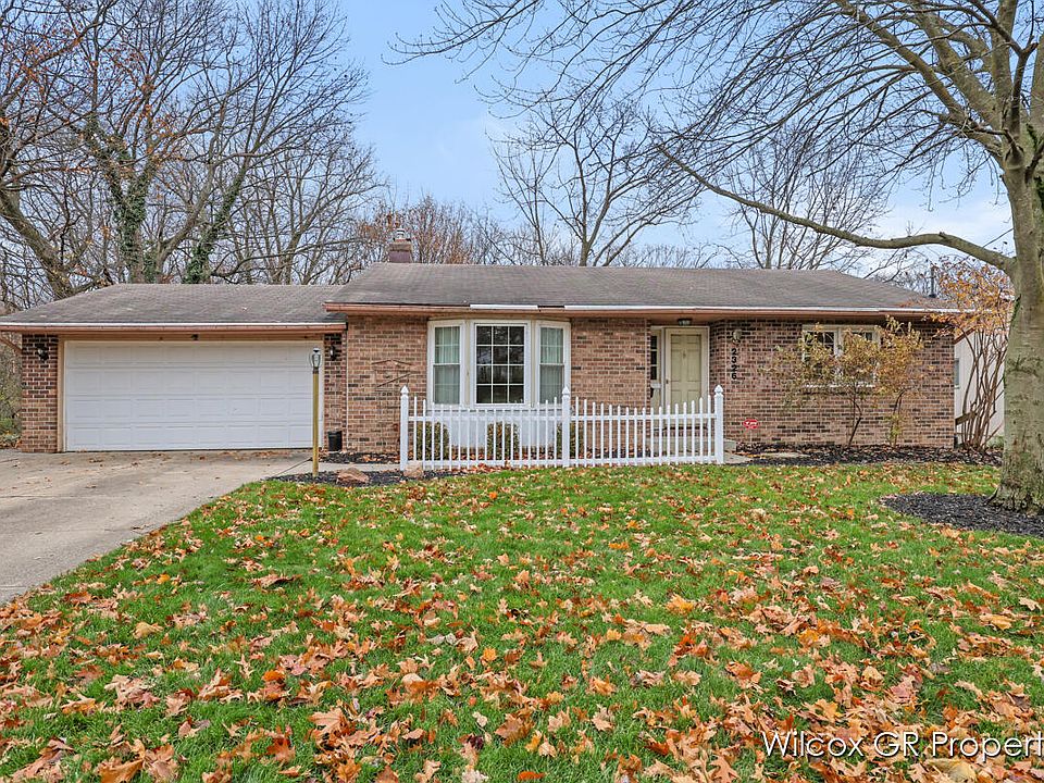 1st image of 2326 Okemos Dr SE