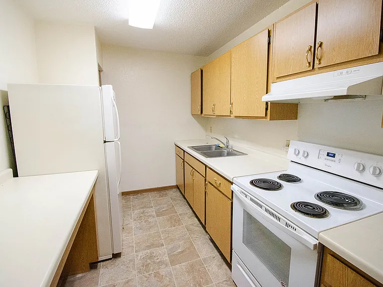 301 N Mill St — Photo 9
