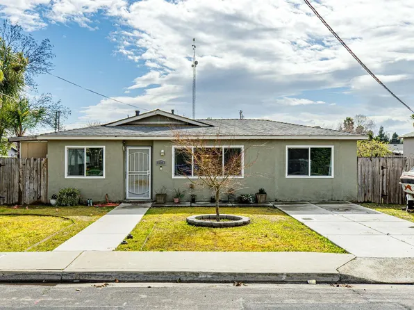 3654 Iowa Ave, Riverbank, CA 95367