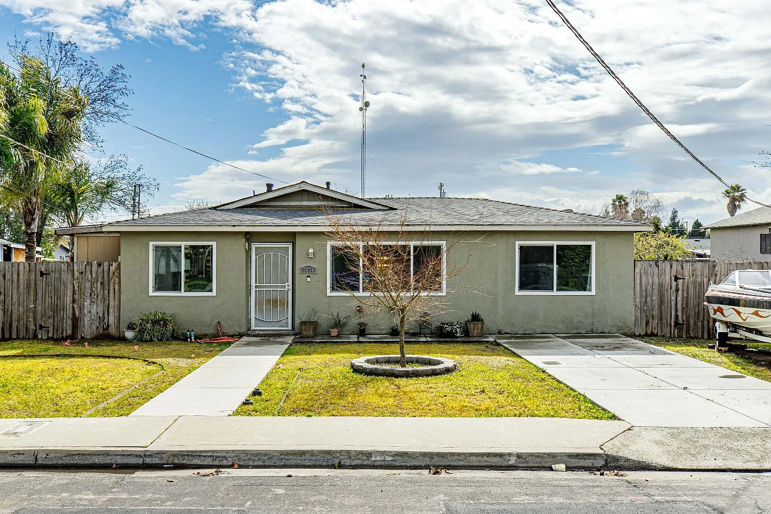 3654 Iowa Ave photo 1