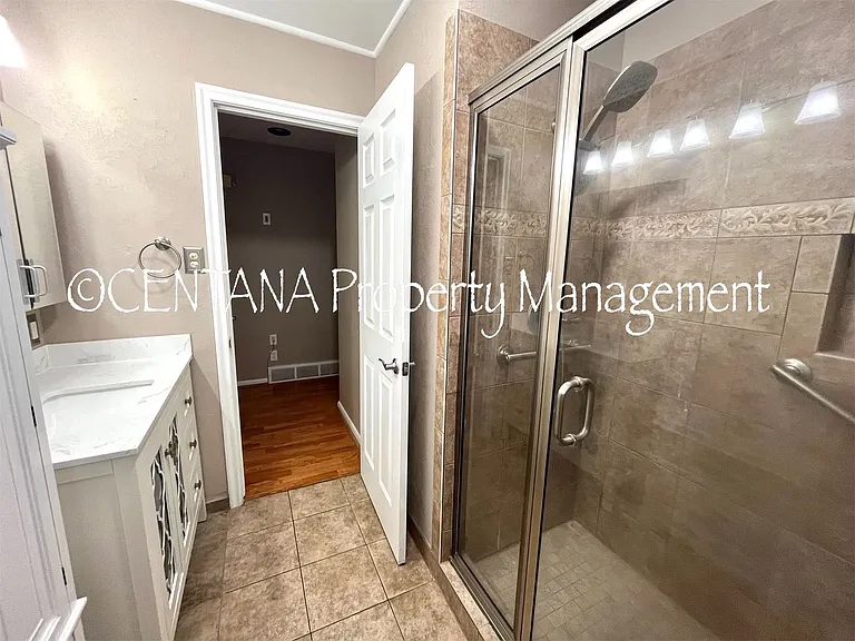 3410 Saint Ann St — Photo 17