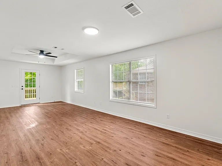 44 Griffith Rd #2 — Photo 4