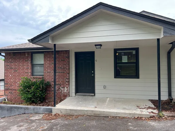 608 Rolling Hills Dr, Tahlequah, OK 74464