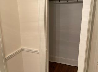 455 Linden St #1, Winnetka, IL 60093