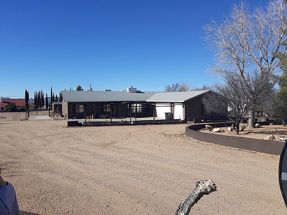 2nd image of 2073 Pawnee Dr
