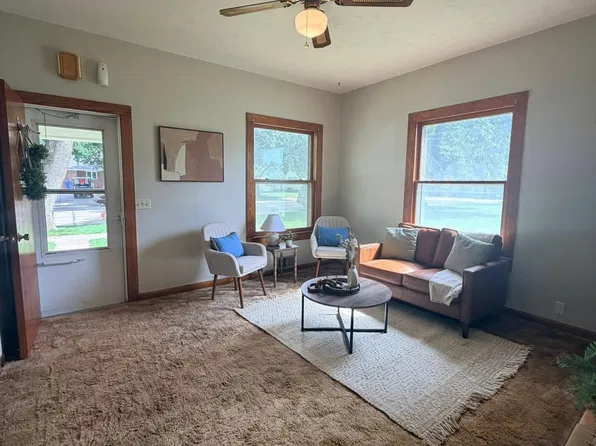 412 S Madison St, Brainard, NE 68626