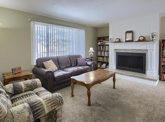 2nd image of 712 N Dorothea Way