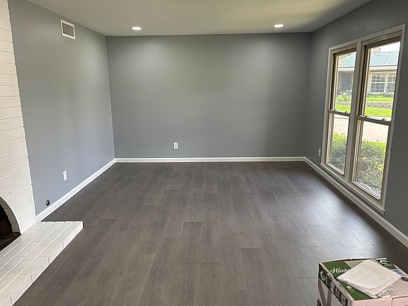 5th image of 3975 Mount Albertine Ave