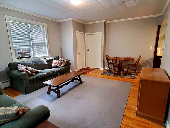5th image of 135 Park Pl APT 4