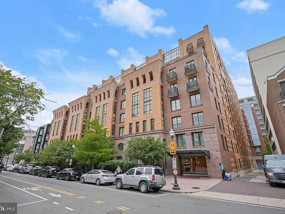 1st image of 910 M St NW APT 304