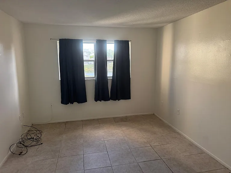 8100 Sunrise Lakes Blvd #108 — Photo 4