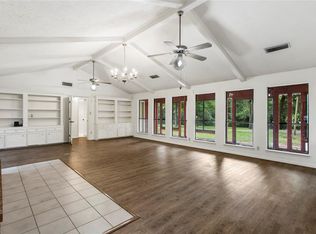 715 Sentinel Oaks, Pinehurst, TX 77362