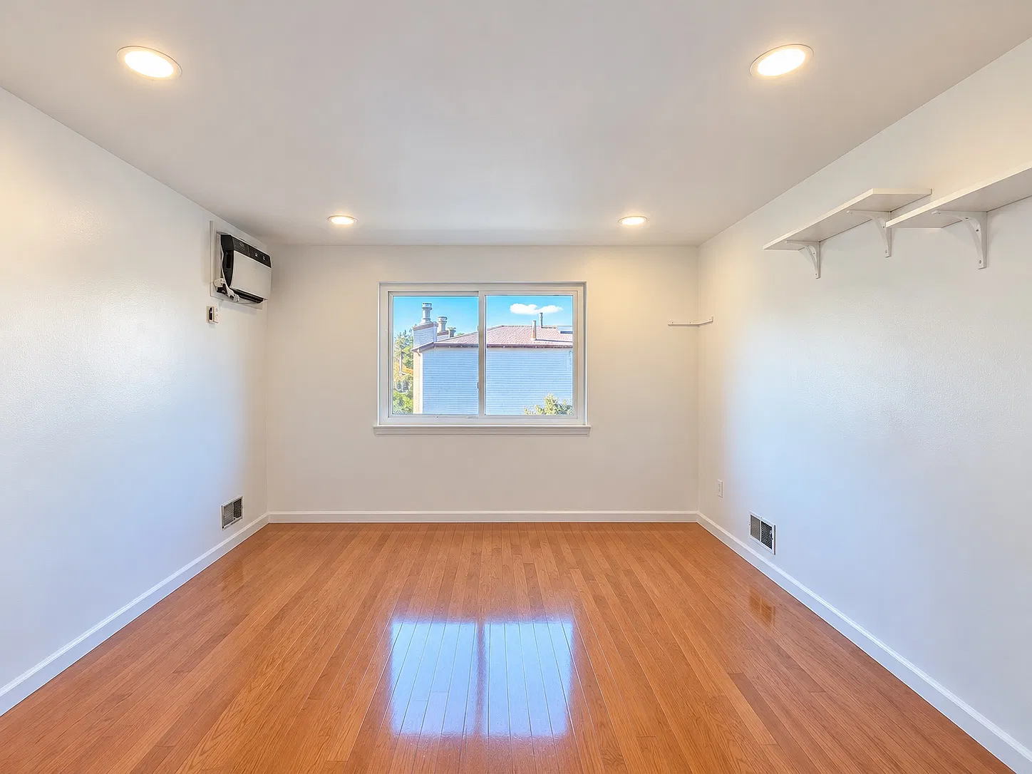 2 bed, 1500 sqft, $2,950 — Photo 3