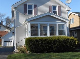 100 Falstaff Rd, Rochester, NY 14609