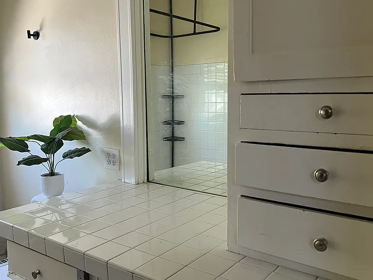 1929 D St #6 — Photo 10
