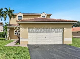 1912 NW 184th Way, Hollywood, FL 33029