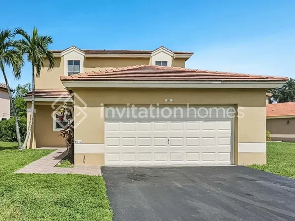 1912 NW 184th Way, Hollywood, FL 33029