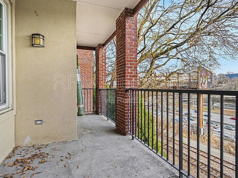 1735 Peachtree St NE #226 — Photo 25