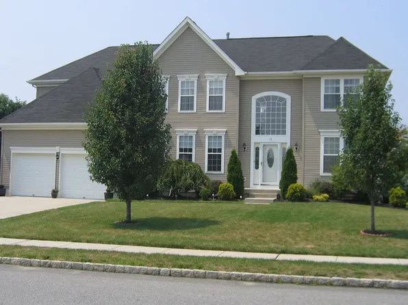 18 Rockwell Ln, Woodstown, NJ 08098