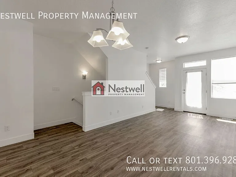 7946 S 5440 W — Photo 10