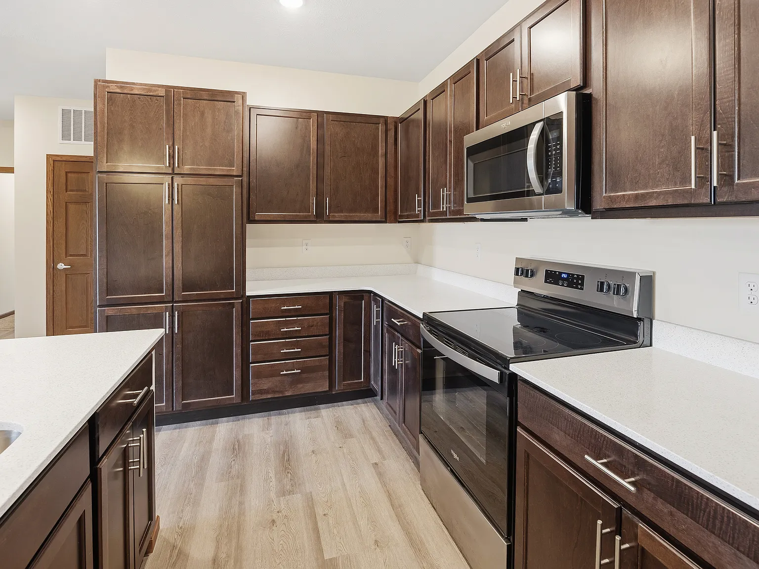 Wilderness Hills South Apartments — Photo 2