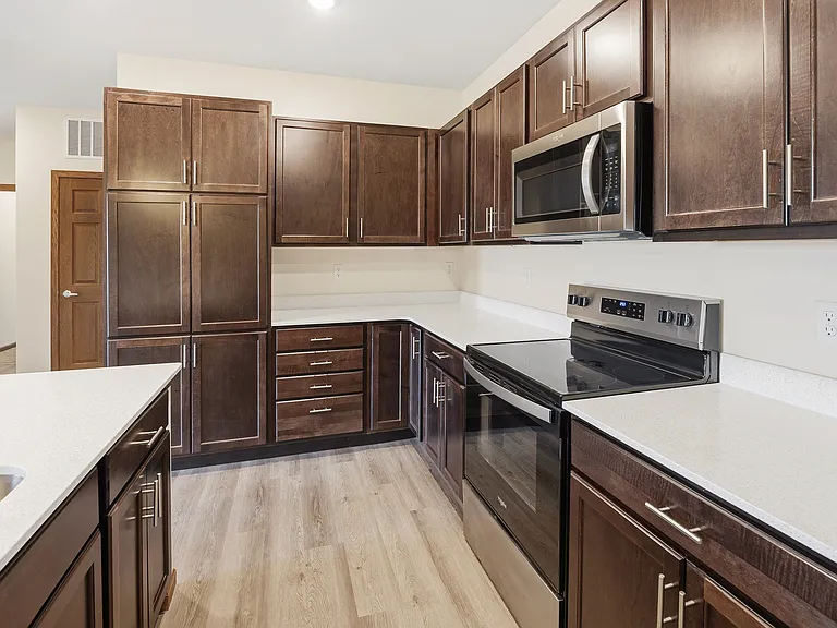 Wilderness Hills South Apartments — Photo 2