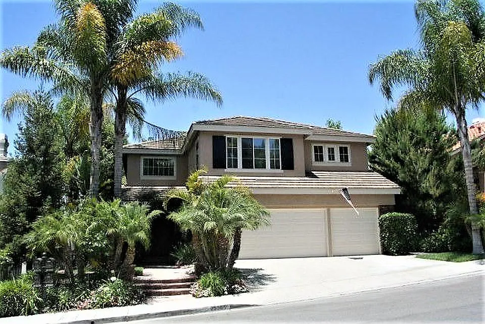 25565 Pacific Hills Dr