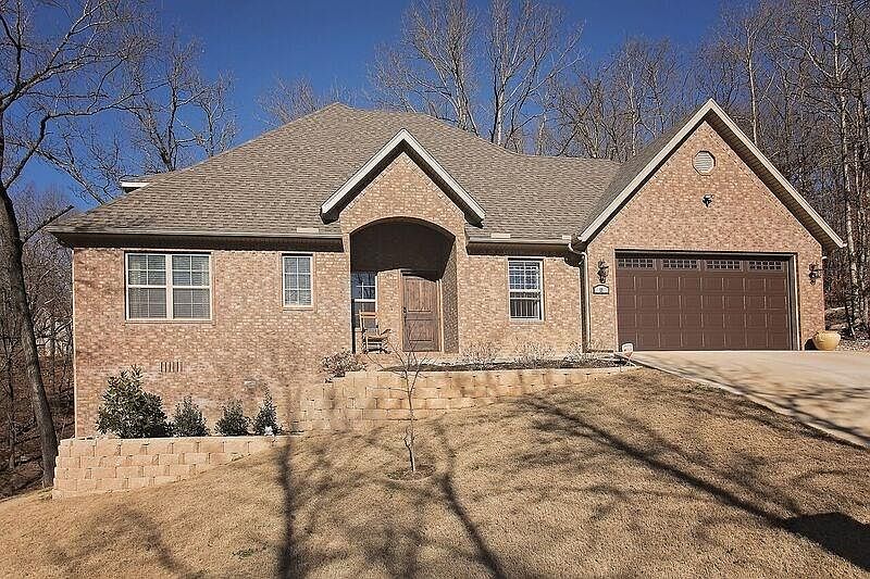 1st image of 12 Waldon Ln