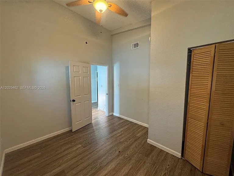 823 NE 19th Ave #13 — Photo 19