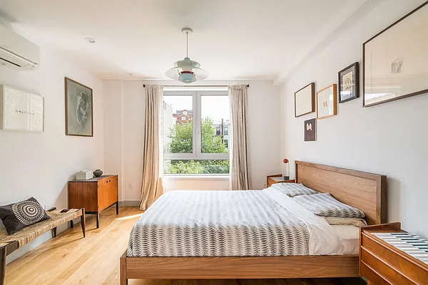 Sold by Compass | media 2