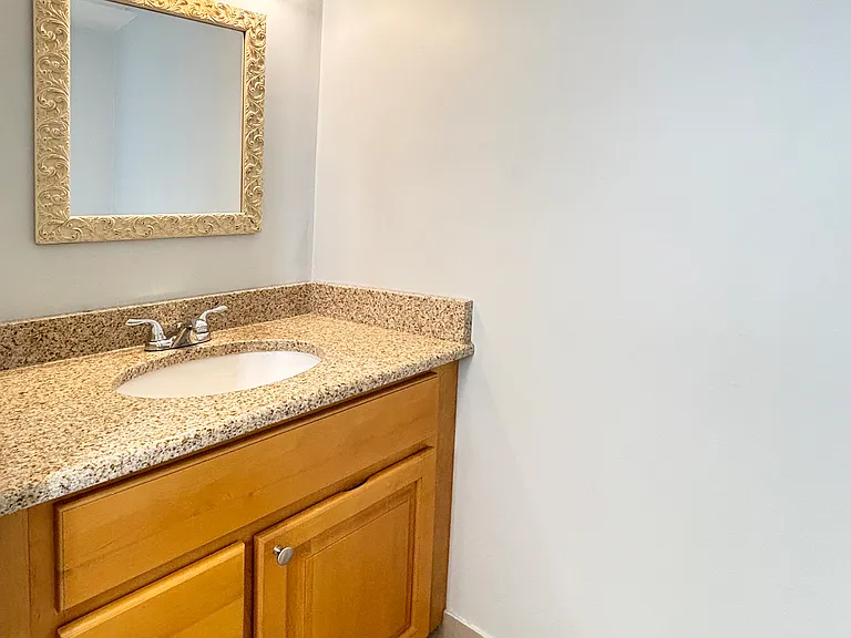 450 Stevenson Pl #450 — Photo 16