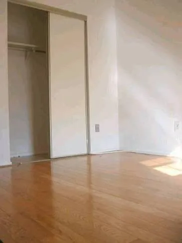 2909 Rensselaer Ct — Photo 4