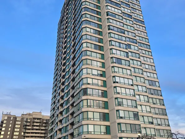 550 Webb Dr, Mississauga, ON