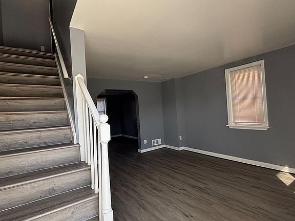 3rd image of 2130 Harman Ave
