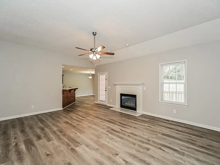 4116 Highlander Ct — Photo 6