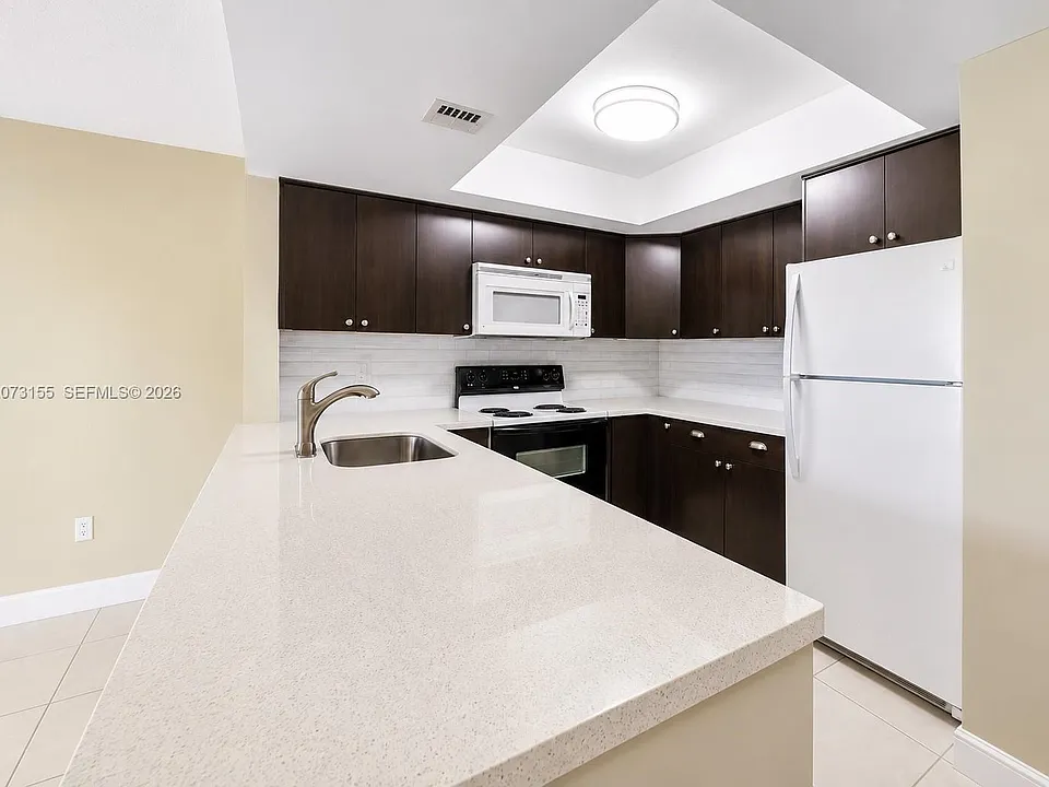 9285 SW 125th Ave #306
