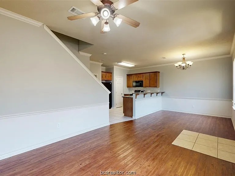211 Forest Dr #C — Photo 6