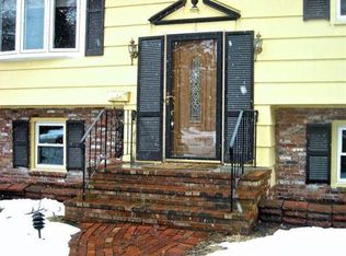 4 Fern Cir, Brockton, MA 02301