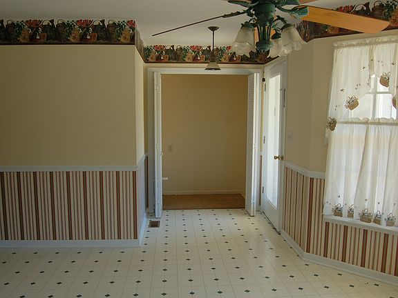 Large pantry in kitchen 