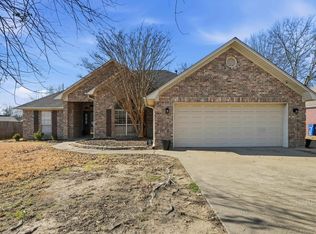 2003 Capewood Dr, Conway, AR 72032