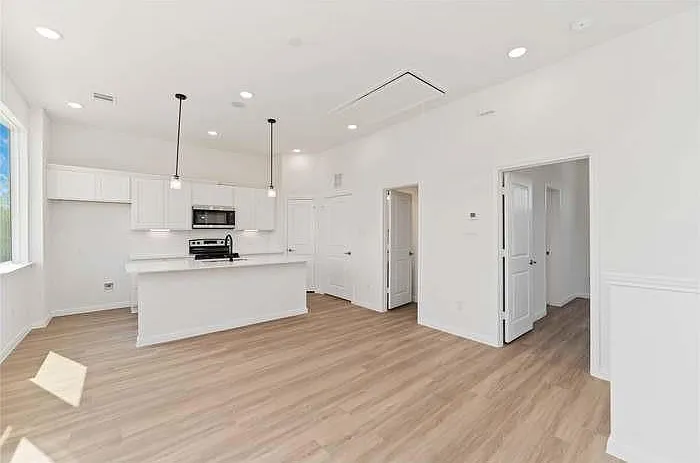 4710 Mallow St #B — Photo 10