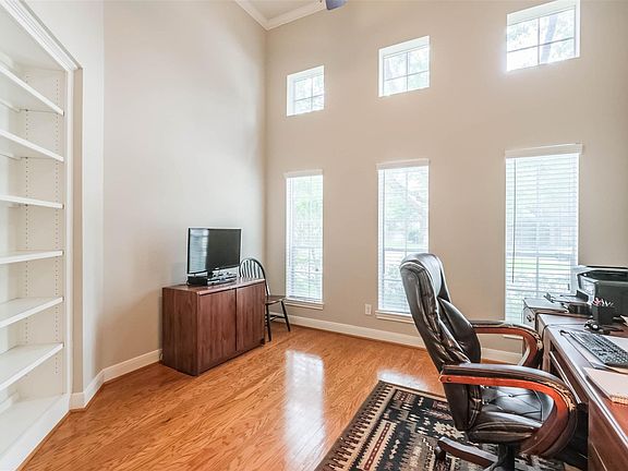 5th image of 15619 Stable Brook Cir