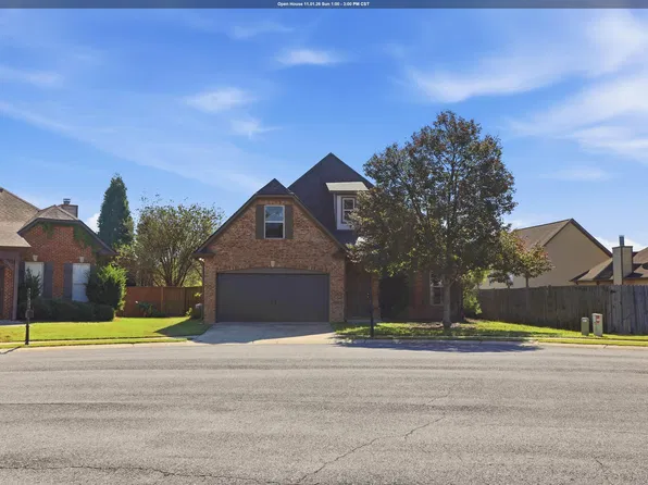 2304 Dunbar Cir, Moody, AL 35004