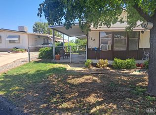 162 Love Ln, Bakersfield, CA 93308