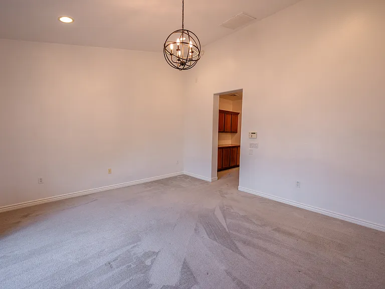 2445 E Montecito Ave — Photo 12