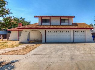 5272 E McKenzie Ave, Fresno, CA 93727