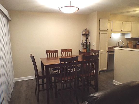 4th image of 1903 Golf View Dr #1A